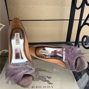 Super cute 👠 Badgley Mischka